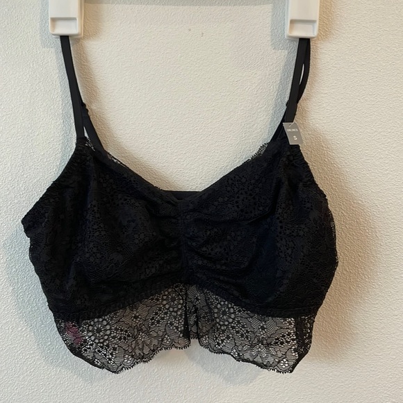 Victoria’s Secret black bralette size small. - Picture 1 of 4
